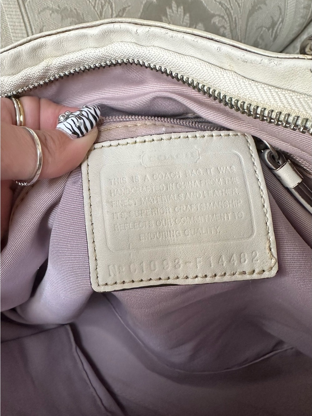 Coach tote - Picture 9 of 12